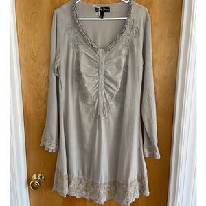 Gretty Zueger Embroidered Dress Size M